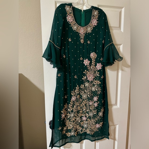 gorgeous 3 piece salowar kamiz suit - Picture 2 of 11